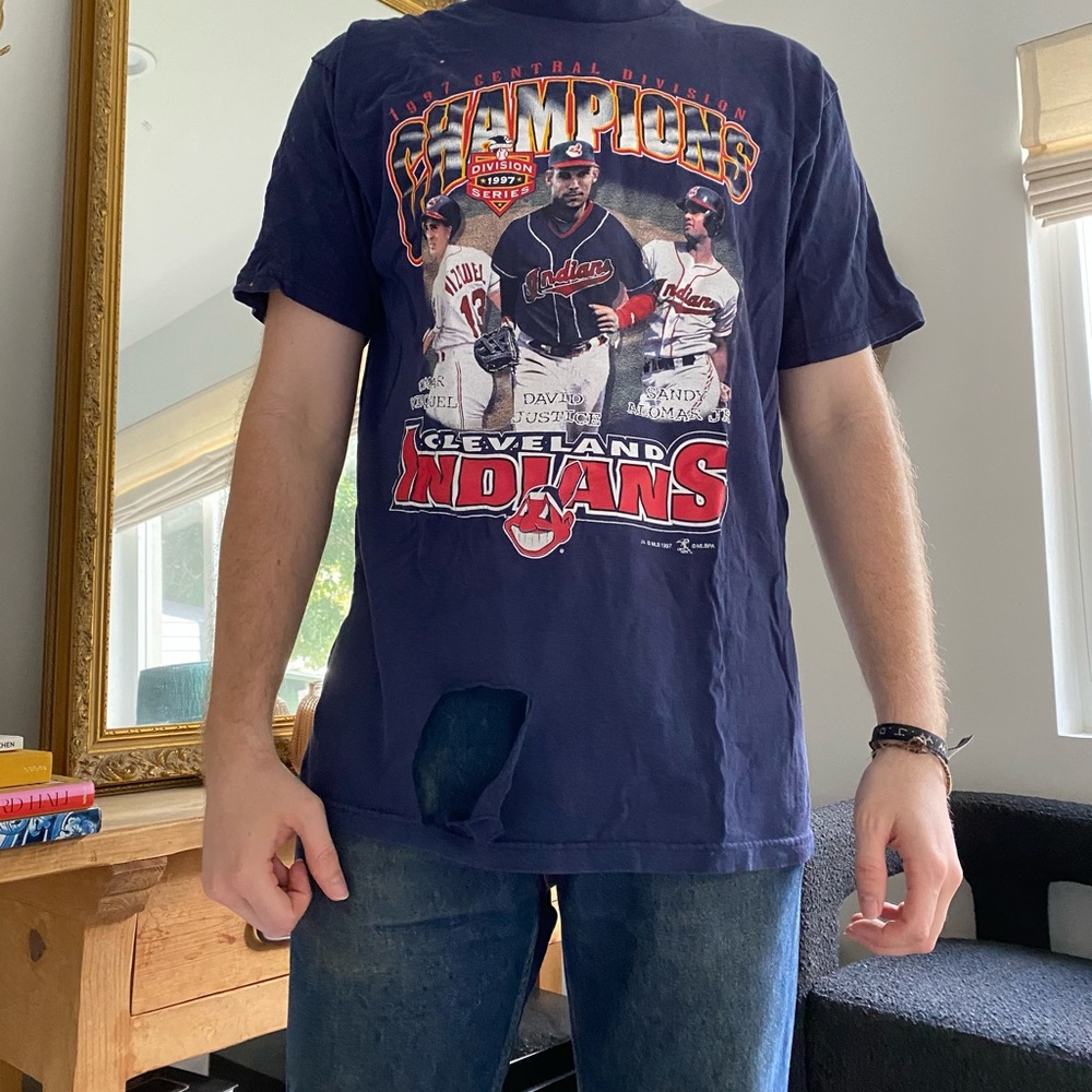 Vintage 1997 Cleveland Indians Divisional Champions Tee.